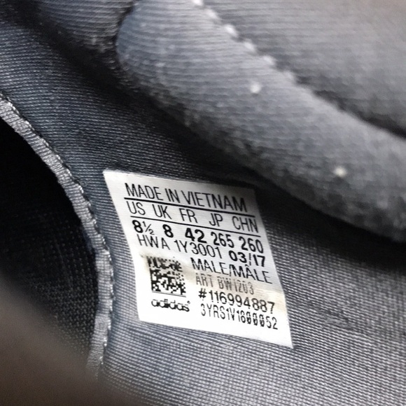 Adidas AlphaBounce “Trace Olive” main image 11
